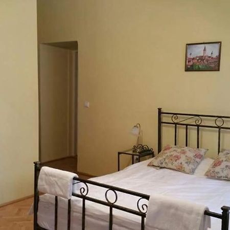 Central Square Studios Сибиу Екстериор снимка