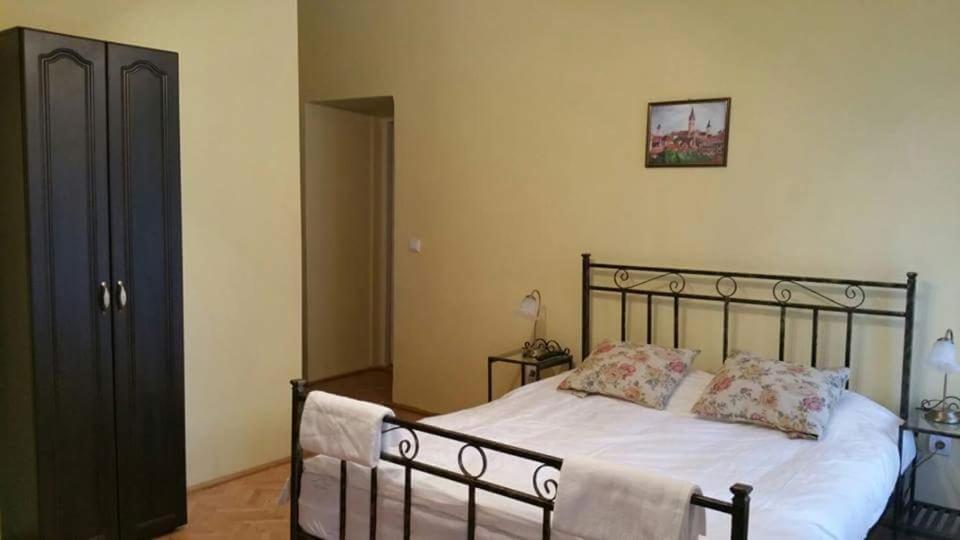 Central Square Studios Сибиу Екстериор снимка